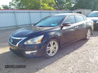 2013 Nissan Altima SL with VIN 1N4BL3AP0DC170723, listed as a IAAI auction lot 42177586 with 161,792 mi miles and . Bid and sale history available at DreamBid. Image 2.