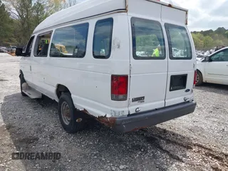 2007 Ford Econoline Passenger XL with VIN 1FBSS31L47DA67849, listed as a IAAI auction lot 41954255 with 110,341 mi miles. Bid and sale history available at carsss.com. Image 6.
