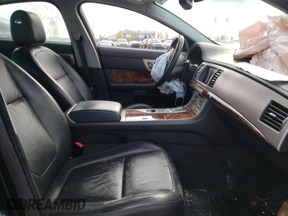 2011 Jaguar XF with VIN SAJXA0FB8BLR95666, listed as a Copart auction lot 87832365 with Not Provided miles and Salvage Title. Bid and sale history available at DreamBid. Image 5.