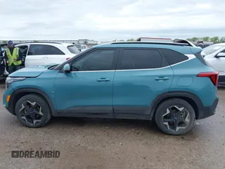 2024 Kia Seltos EX z VIN KNDER2AA5R7473573, wystawiony jako IAAI lot #41906243 z przebiegiem 39 672 mil mil oraz . Historia ofert i sprzedaży dostępna na DreamBid. Obrazek 14.