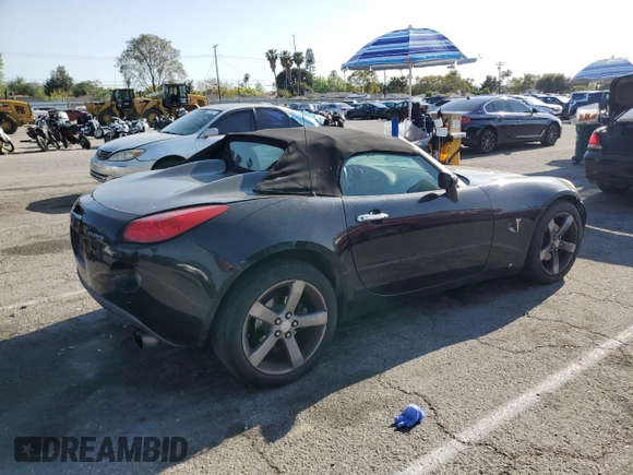 2007 Pontiac Solstice z VIN 1G2MB35B17Y105220, wystawiony jako Copart lot #52199785 z przebiegiem 348 414 mil mil oraz Czysty tytuł • Clean title. Historia ofert i sprzedaży dostępna na DreamBid. Obrazek 3.