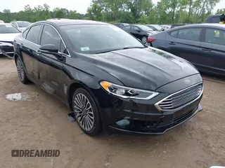 2017 Ford Fusion Titanium с VIN 3FA6P0D99HR370802, выставлен на аукционе IAAI как лот 42506301 с пробегом 122 382 миль миль и . История ставок и продаж доступна на DreamBid. Изображение 1.