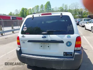 2007 Ford Escape XLS with VIN 1FMYU92Z07KB51308, listed as a IAAI auction lot 42076214 with 221,331 mi miles and . Bid and sale history available at DreamBid. Image 17.