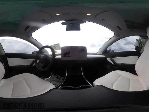 2019 Tesla Model 3 Mid Range z VIN 5YJ3E1EA7KF445040, wystawiony jako IAAI lot #41954956 z przebiegiem 68 004 mil mil oraz . Historia ofert i sprzedaży dostępna na DreamBid. Obrazek 20.