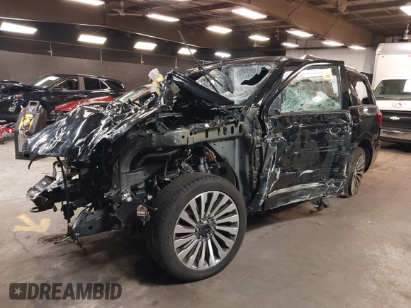 2019 Lincoln Navigator Reserve with VIN 5LMJJ2LT2KEL00267, listed as a IAAI auction lot 42079217 with 77,965 mi miles and . Bid and sale history available at DreamBid. Image 2.