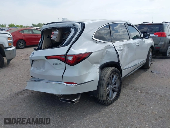 2024 Acura MDX with VIN 5J8YD9H34RL005841, listed as a IAAI auction lot 42474191 with 6,156 mi miles and . Bid and sale history available at DreamBid. Image 4.