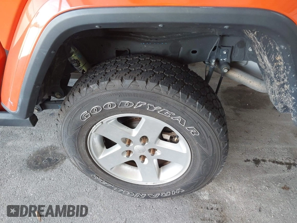 2020 Jeep Gladiator Overland z VIN 1C6HJTFG4LL154369, wystawiony jako IAAI lot #42681844 z przebiegiem 76 374 mil mil oraz . Historia ofert i sprzedaży dostępna na DreamBid. Obrazek 17.