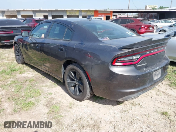 2017 Dodge Charger SXT z VIN 2C3CDXHG7HH559035, wystawiony jako IAAI lot #41942172 z przebiegiem 194 941 mil mil oraz . Historia ofert i sprzedaży dostępna na DreamBid. Obrazek 3.