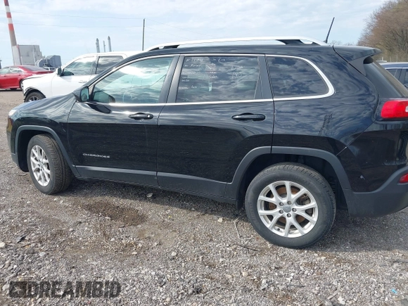 2017 Jeep Cherokee Latitude with VIN 1C4PJLCS5HW642779, listed as a IAAI auction lot 41898992 with 109,145 mi miles and . Bid and sale history available at carsss.com. Image 14.