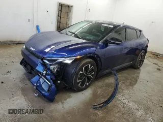 2022 Kia EV6 GT-Line with VIN KNDC44LA0N5026802, listed as a Copart auction lot 81766884 with 61,055 mi miles and Salvage Title. Bid and sale history available at carsss.com. Image 1.