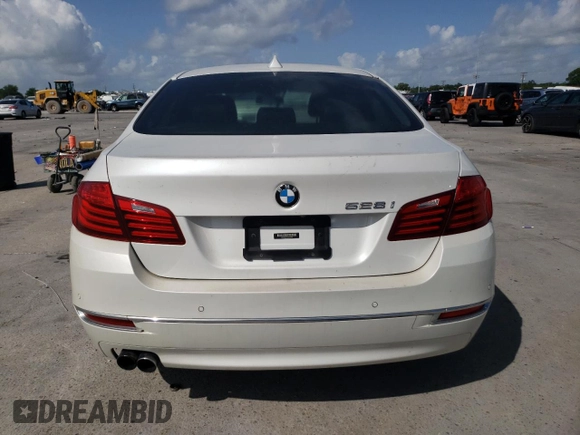 2016 BMW 5 Series 528i z VIN WBA5A5C57GD525550, wystawiony jako Copart lot #60000485 z przebiegiem 90 851 mil mil oraz Czysty tytuł • Clean title. Historia ofert i sprzedaży dostępna na DreamBid. Obrazek 6.