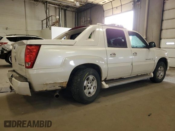 2005 Cadillac Escalade EXT z VIN 3GYEK62N55G229217, wystawiony jako Copart lot #49970435 z przebiegiem 191 379 mil mil oraz Szkoda całkowita • Salvage title. Historia ofert i sprzedaży dostępna na DreamBid. Obrazek 3.