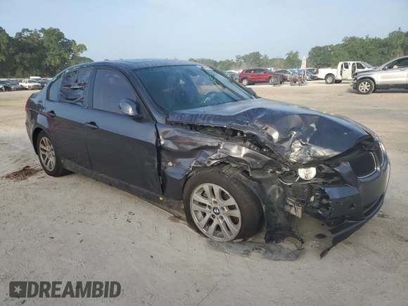 2007 BMW 3 Series 328i z VIN WBAVA33507KX72442, wystawiony jako Copart lot #59585405 z przebiegiem 185 003 mil mil oraz Szkoda całkowita • Salvage title. Historia ofert i sprzedaży dostępna na DreamBid. Obrazek 4.
