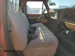 1978 Ford F-150 z VIN F14HLCA1653, wystawiony jako Copart lot #84916854 z przebiegiem 252 583 mil mil oraz Czysty tytuł • Clean title. Historia ofert i sprzedaży dostępna na DreamBid. Obrazek 10.