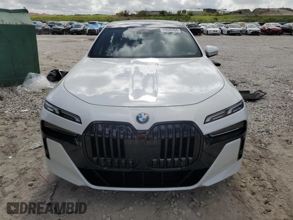 2023 BMW 7 Series 740i with VIN WBA23EH05PCM24765, listed as a Copart auction lot 79528764 with 21,116 mi miles and Salvage Title. Bid and sale history available at carsss.com. Image 5.