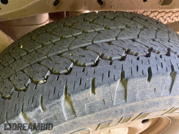 2014 Ford F-150 XL with VIN 1FTFX1EF4EKE59231, listed as a IAAI auction lot 42631384 with 279,670 mi miles and . Bid and sale history available at DreamBid. Image 2.