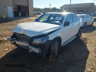 2018 Mercedes-Benz GLC with VIN WDC0J4KB2JF329875, listed as a IAAI auction lot 40844609 with 133,266 mi miles. Bid and sale history available at carsss.com. Image 17.