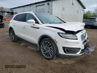 2019 Lincoln Nautilus Reserve z VIN 2LMPJ8L92KBL57413, wystawiony jako Copart lot #56824035 z przebiegiem 62 795 mil mil oraz Czysty tytuł • Clean title. Historia ofert i sprzedaży dostępna na DreamBid. Obrazek 4.