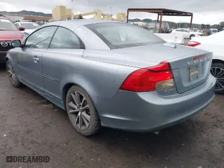 2011 Volvo C70 with VIN YV1672MC6BJ117644, listed as a IAAI auction lot 41504847 with 171,033 mi miles. Bid and sale history available at carsss.com. Image 3.