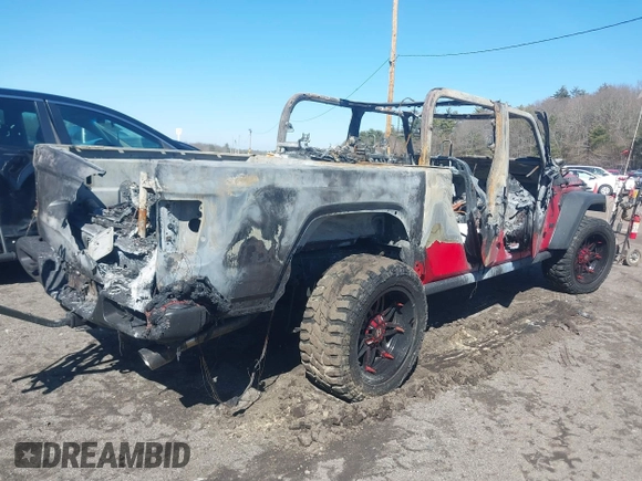 2020 Jeep Gladiator Sport S with VIN 1C6HJTAG7LL122586, listed as a IAAI auction lot 41771096 with Not Provided miles. Bid and sale history available at carsss.com. Image 4.