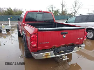 2007 Dodge 1500 SLT with VIN 1D7HU182X7S191322, listed as a IAAI auction lot 41715180 with Not Provided miles. Bid and sale history available at carsss.com. Image 3.