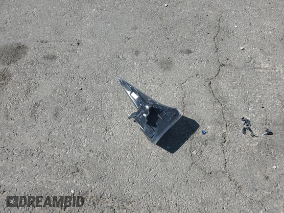 2016 Toyota Prius Two z VIN JTDKBRFU0G3003443, wystawiony jako Copart lot #55075345 z przebiegiem 183 167 mil mil oraz Szkoda całkowita • Salvage title. Historia ofert i sprzedaży dostępna na DreamBid. Obrazek 13.