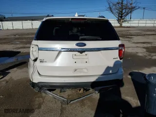 2017 Ford Explorer XLT with VIN 1FM5K8D81HGC53017, listed as a Copart auction lot 43862175 with 210,363 mi miles and Salvage Title. Bid and sale history available at carsss.com. Image 6.