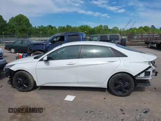 2022 Hyundai Elantra SEL z VIN 5NPLS4AG4NH081332, wystawiony jako IAAI lot #42307790 z przebiegiem 50 541 mil mil oraz . Historia ofert i sprzedaży dostępna na DreamBid. Obrazek 14.