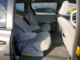 2014 Toyota Sienna LE AAS with VIN 5TDKK3DC8ES517561, listed as a Copart auction lot 86393114 with 212,231 mi miles and Clean Title. Bid and sale history available at DreamBid. Image 11.