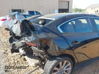 2024 Mazda 3 S Preferred z VIN 3MZBPACM7RM403246, wystawiony jako IAAI lot #42179543 z przebiegiem 19 279 mil mil oraz . Historia ofert i sprzedaży dostępna na DreamBid. Obrazek 15.
