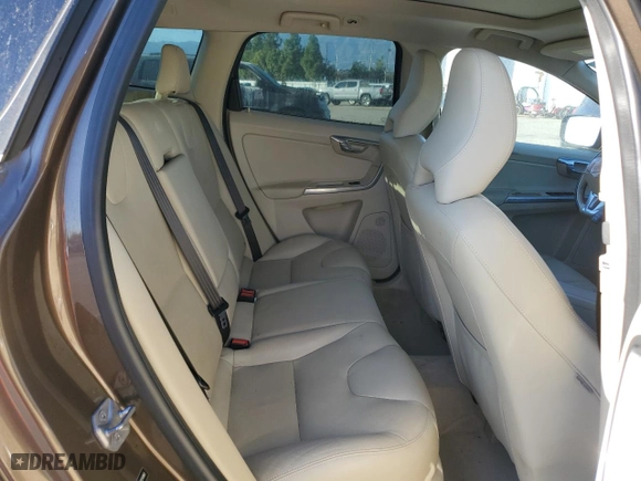 2015 Volvo XC60 T6 Drive-E with VIN YV449MDK7F2743663, listed as a Copart auction lot 81855204 with 87,346 mi miles and Salvage Title. Bid and sale history available at carsss.com. Image 11.