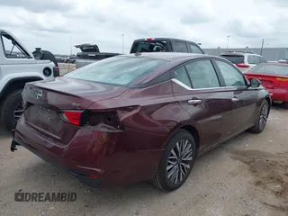 2024 Nissan Altima SV with VIN 1N4BL4DV1RN323542, listed as a IAAI auction lot 42137668 with 36,249 mi miles and . Bid and sale history available at carsss.com. Image 4.