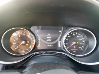 2018 Jeep Compass Latitude z VIN 3C4NJCBB6JT267988, wystawiony jako Copart lot #62398125 z przebiegiem 79 176 mil mil oraz Szkoda całkowita • Salvage title. Historia ofert i sprzedaży dostępna na DreamBid. Obrazek 9.