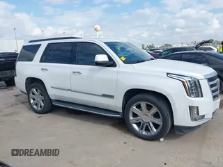 2017 Cadillac Escalade Luxury z VIN 1GYS3BKJ2HR145088, wystawiony jako IAAI lot #41517213 z przebiegiem 52 329 mil mil oraz . Historia ofert i sprzedaży dostępna na DreamBid. Obrazek 13.