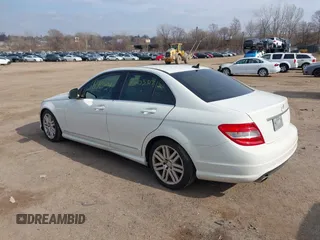 2009 Mercedes-Benz C-Class 3.0L Sport with VIN WDDGF81XX9F281618, listed as a IAAI auction lot 42033172 with 196,615 mi miles. Bid and sale history available at carsss.com. Image 3.