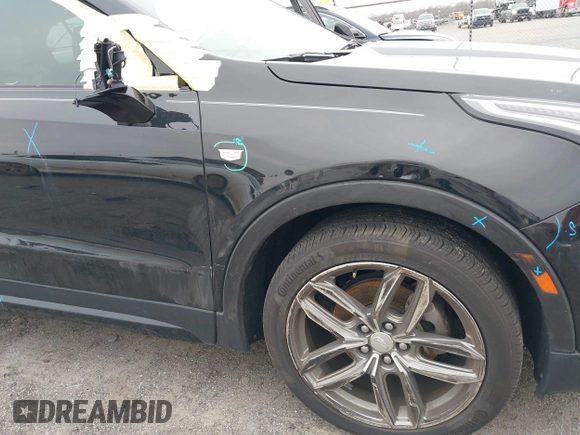 2019 Cadillac XT4 FWD Sport z VIN 1GYFZER49KF178096, wystawiony jako IAAI lot #41611247 z przebiegiem 37 971 mil mil oraz . Historia ofert i sprzedaży dostępna na DreamBid. Obrazek 6.
