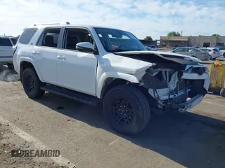 2017 Toyota 4Runner SR5 with VIN JTEBU5JR7H5443635, listed as a IAAI auction lot 42328314 with 86,977 mi miles and . Bid and sale history available at DreamBid. Image 1.