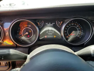 2021 Jeep Wrangler Unlimited Sport S with VIN 1C4HJXDNXMW795690, listed as a Copart auction lot 54250015 with 23,175 mi miles and Salvage title. Bid and sale history available at DreamBid. Image 9.