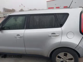 2016 Kia Soul with VIN KNDJN2A22G7834869, listed as a IAAI auction lot 41052392 with 100,551 mi miles. Bid and sale history available at carsss.com. Image 14.