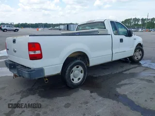 2007 Ford F-150 XL z VIN 1FTRF12W17NA26892, wystawiony jako IAAI lot #41011688 z przebiegiem 158 088 mil mil oraz . Historia ofert i sprzedaży dostępna na DreamBid. Obrazek 4.