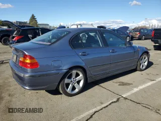 2005 BMW 3 Series 325i with VIN WBAET37435NH06848, listed as a Copart auction lot 44461725 with 91,042 mi miles and Salvage Title. Bid and sale history available at carsss.com. Image 3.