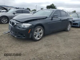 2017 BMW 3 Series 330i z VIN WBA8B9G5XHNU51693, wystawiony jako Copart lot #55161135 z przebiegiem 99 349 mil mil oraz Szkoda całkowita • Salvage title. Historia ofert i sprzedaży dostępna na DreamBid. Obrazek 1.