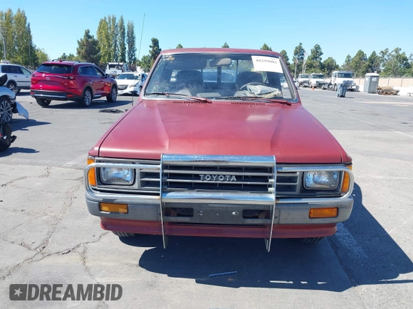 1988 Toyota Pickup с VIN JT4RN50A6J5133493, выставлен на аукционе IAAI как лот 40299081 с пробегом 105 705 миль миль и . История ставок и продаж доступна на DreamBid. Изображение 11.