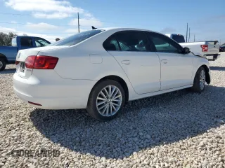 2013 Volkswagen Jetta SEL с VIN 3VWLX7AJ7DM366272, выставлен на аукционе Copart как лот 46352915 с пробегом 201 077 миль миль и Списание • Salvage title. История ставок и продаж доступна на DreamBid. Изображение 3.