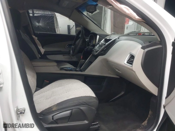 2010 Chevrolet Equinox LS with VIN 2CNALBEWXA6266571, listed as a IAAI auction lot 41835945 with 190,970 mi miles. Bid and sale history available at carsss.com. Image 5.