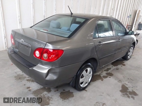 2007 Toyota Corolla CE z VIN 2T1BR32E87C749279, wystawiony jako IAAI lot #42654260 z przebiegiem 210 509 mil mil oraz . Historia ofert i sprzedaży dostępna na DreamBid. Obrazek 4.