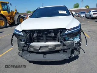 2024 Lexus RX 350h z VIN 2T2BBMCA8RC035933, wystawiony jako IAAI lot #42249750 z przebiegiem 33 181 mil mil oraz . Historia ofert i sprzedaży dostępna na DreamBid. Obrazek 12.
