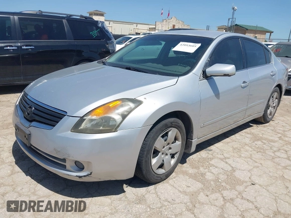 2007 Nissan Altima 2.5 with VIN 1N4AL21E17C154782, listed as a IAAI auction lot 42093605 with 142,591 mi miles. Bid and sale history available at carsss.com. Image 2.