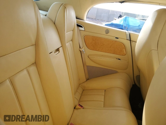 2007 Bentley Continental GT с VIN SCBDR33W47C047424, выставлен на аукционе Copart как лот 50924005 с пробегом 54 802 миль миль и Списание • Salvage title. История ставок и продаж доступна на DreamBid. Изображение 10.