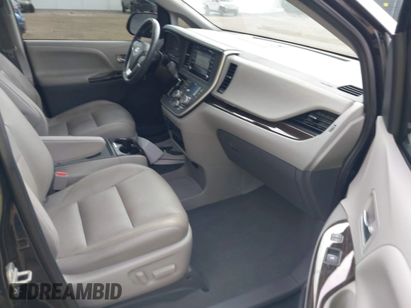2020 Toyota Sienna XLE Auto Access Seat with VIN 5TDYZ3DC3LS034532, listed as a IAAI auction lot 42086669 with 64,881 mi miles and . Bid and sale history available at DreamBid. Image 5.